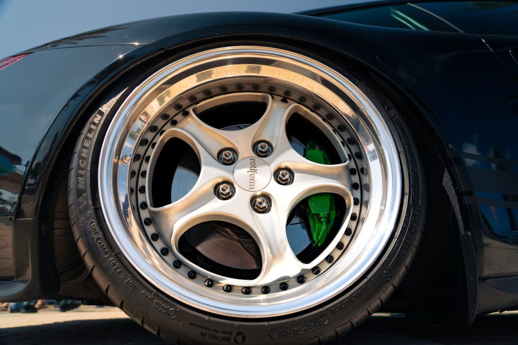 Низкопрофильная шина Michelin на кастомном диске — минимальная высота боковины Низкопрофильная шина Michelin на кастомном диске — минимальная высота боковины