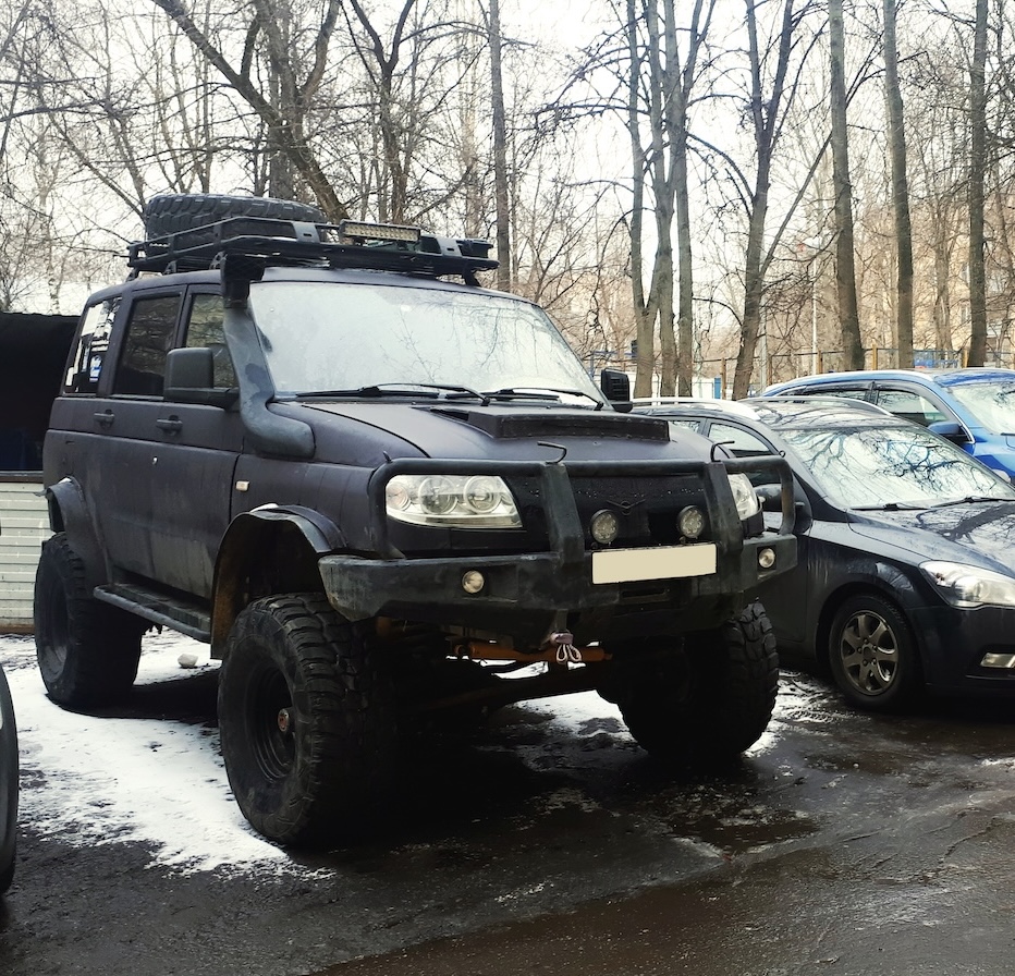 UAZ Patriot lifted